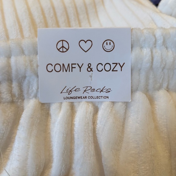 LIFE ROCKS Women’s Comfy Cozy Loungewear Size Medium Off White Sleepwear NEW - Picture 7 of 9